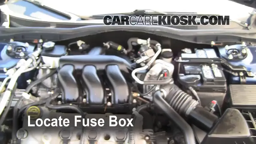 2006 Ford Fusion SE 3.0L V6 Fuse (Engine) Check